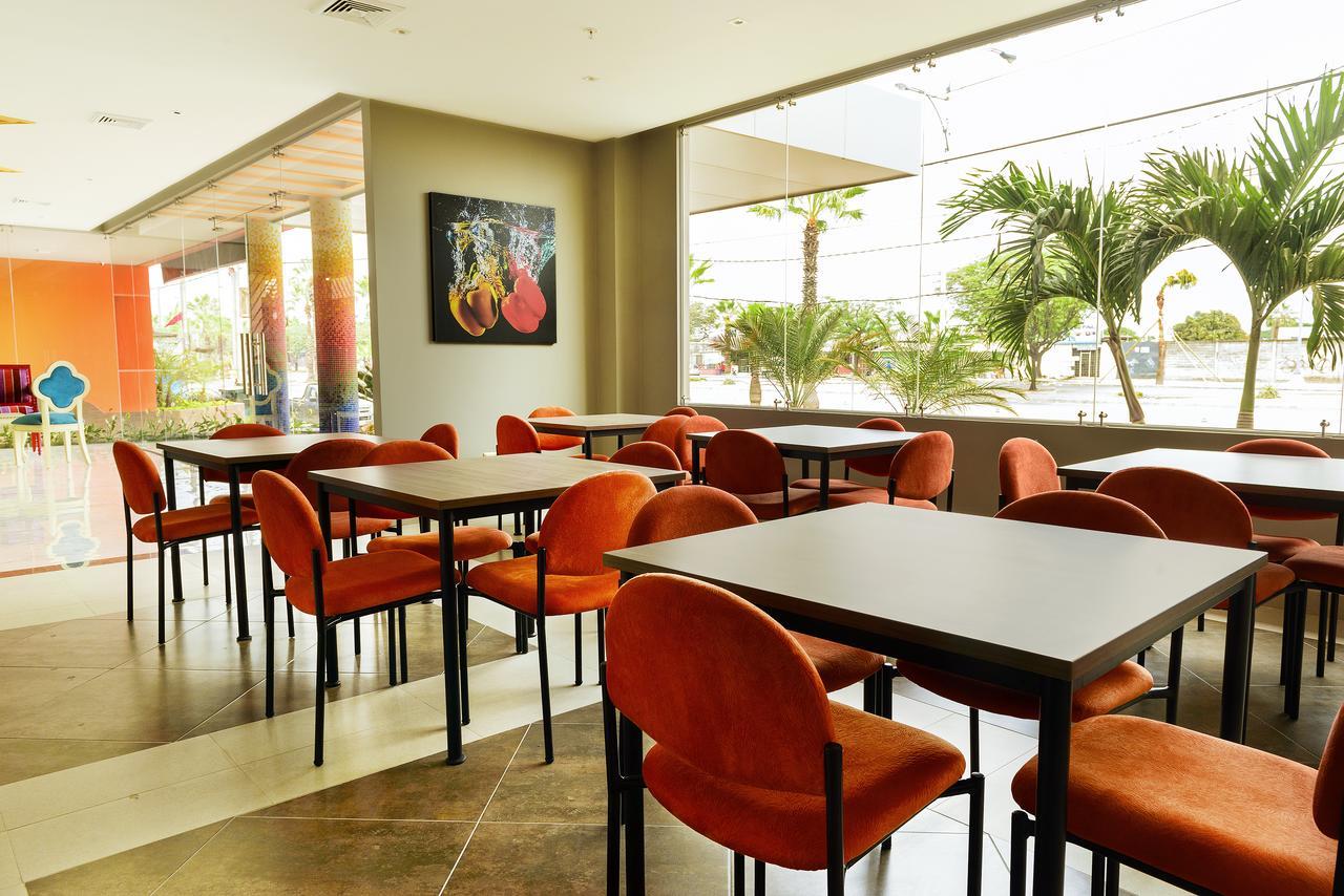 Np Hotel Y Suites Γκουαγιακίλ Εξωτερικό φωτογραφία
