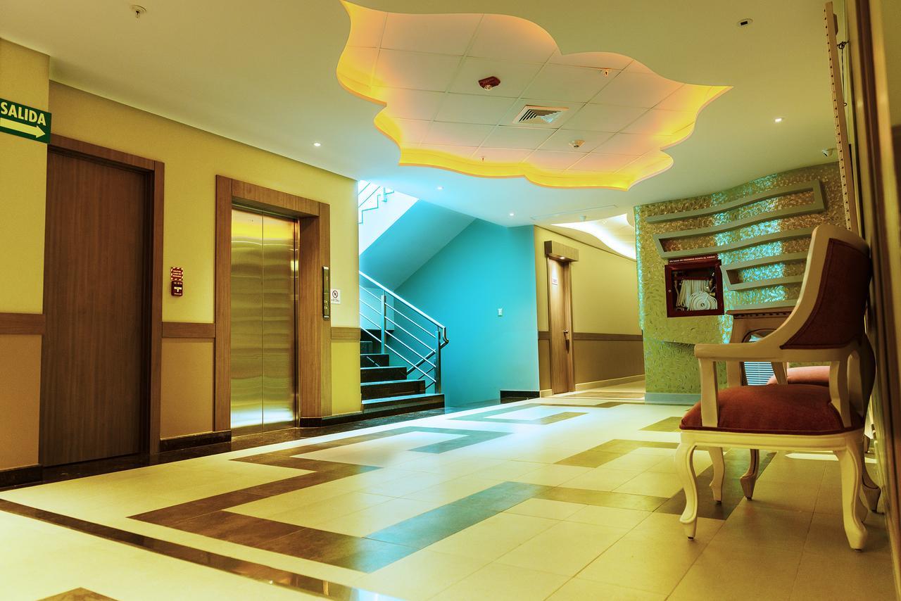 Np Hotel Y Suites Γκουαγιακίλ Εξωτερικό φωτογραφία