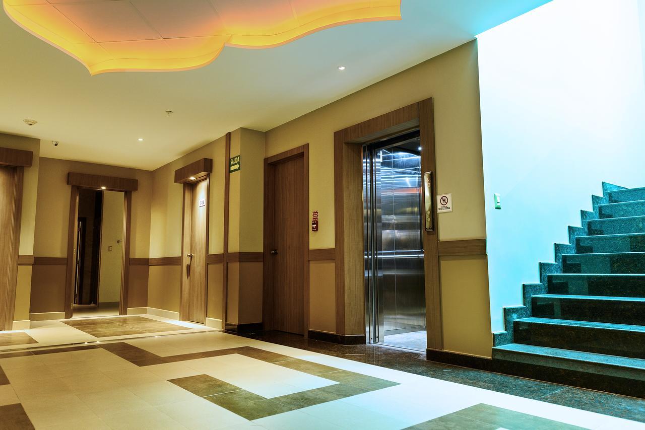 Np Hotel Y Suites Γκουαγιακίλ Εξωτερικό φωτογραφία
