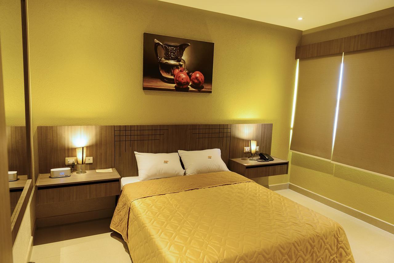 Np Hotel Y Suites Γκουαγιακίλ Εξωτερικό φωτογραφία