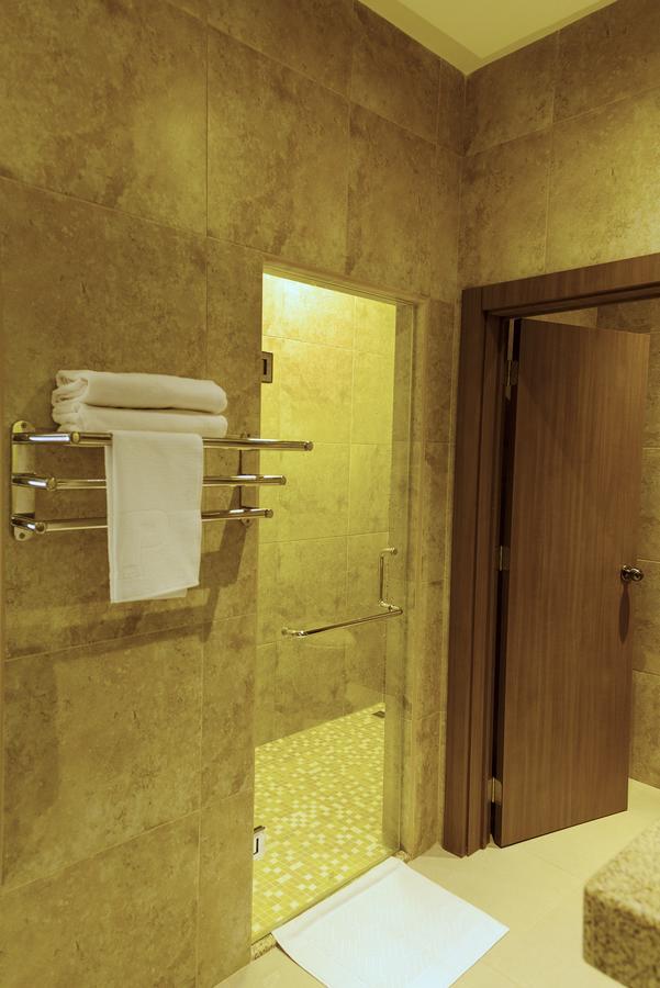 Np Hotel Y Suites Γκουαγιακίλ Εξωτερικό φωτογραφία
